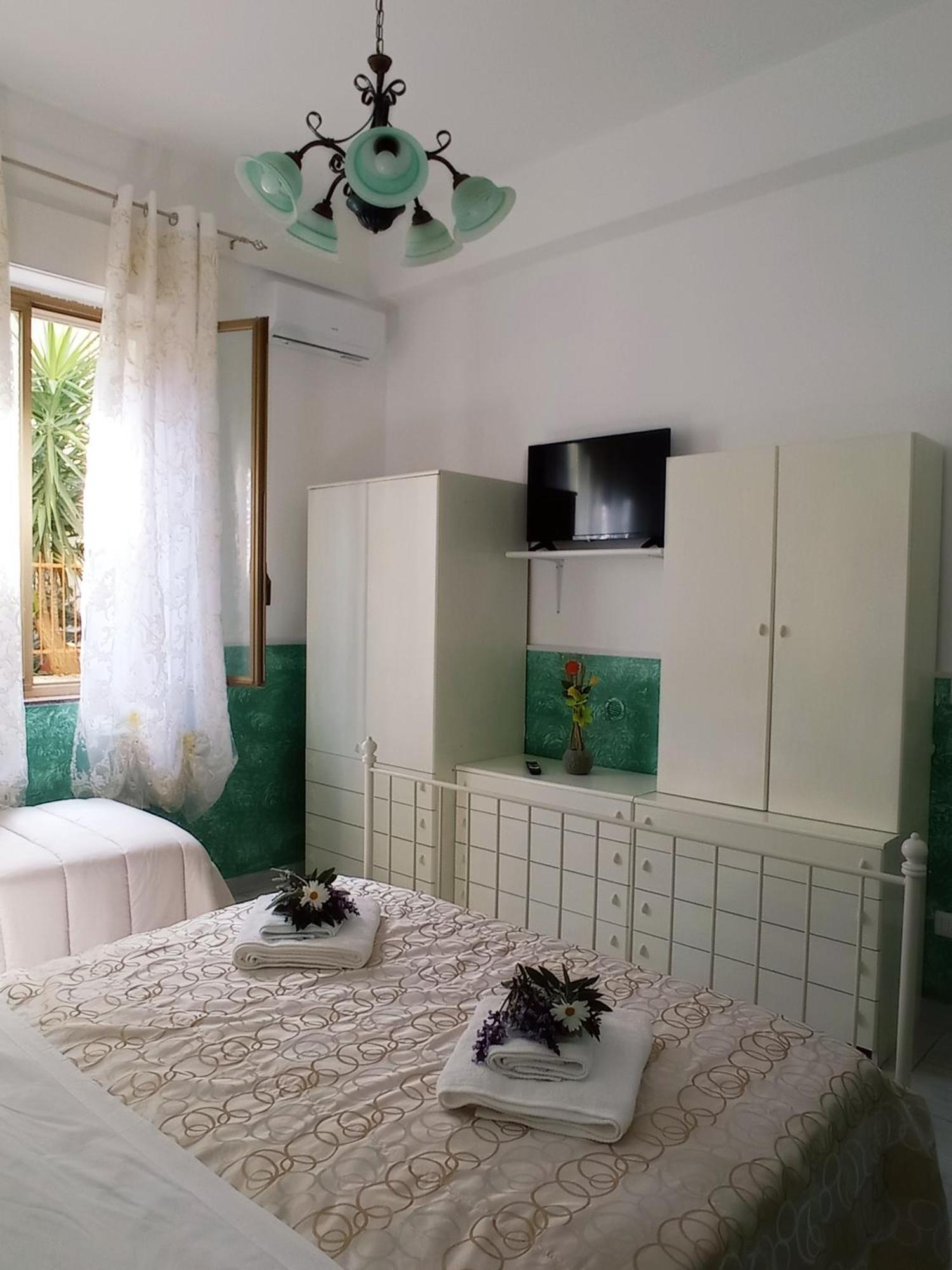 Mary Home - Casa Vacanza 陶尔米纳 客房 照片